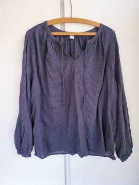 Old Navy XL Charcoal Grey Peasant Top Textured Embroidered Embroidery With Ties
